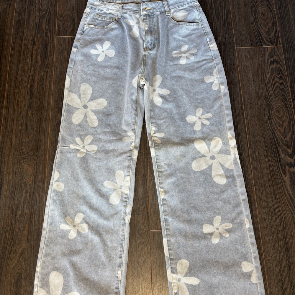 SHEIN Gray Floral Straight Leg Jeans